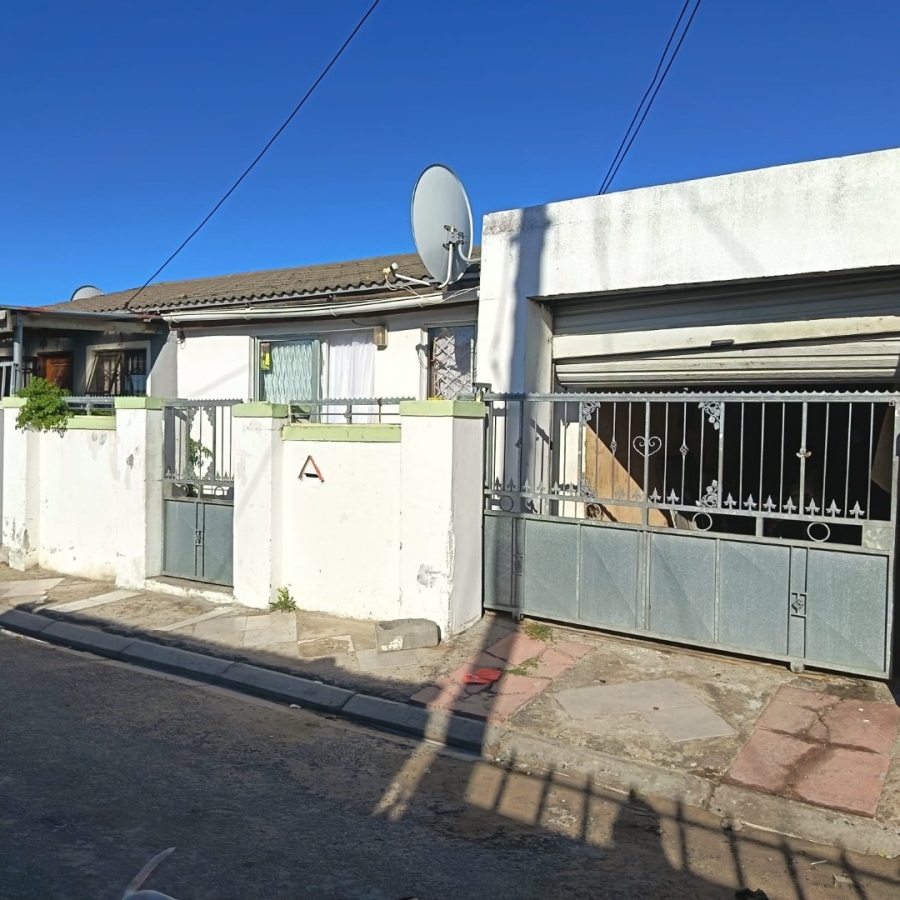 2 Bedroom Property for Sale in Delft Western Cape